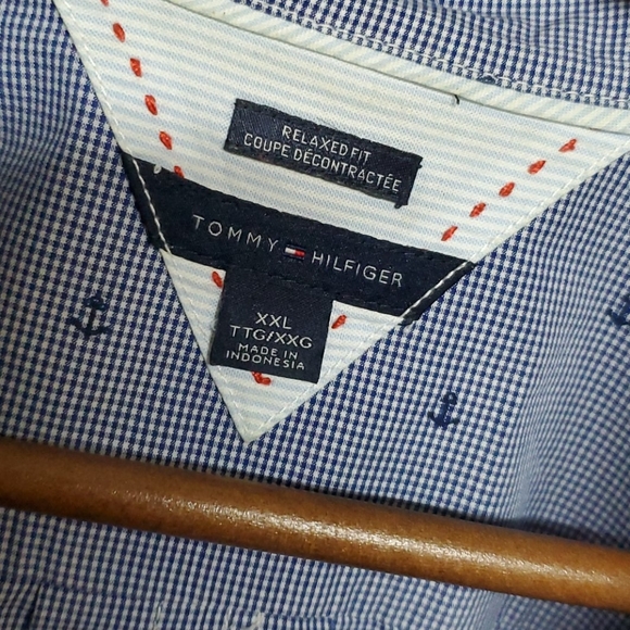 Tommy Hilfiger dress shirt - Picture 2 of 4